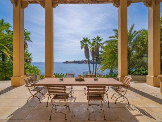 Einfamilienhaus zum Kauf 4.900.000 € 7 Zimmer 250 m² 1.080 m² Grundstück Cabries ST RAPHAEL 83530