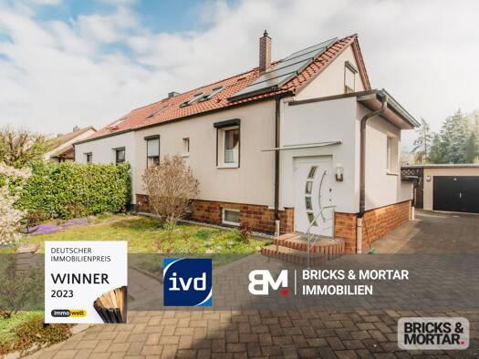 Doppelhaushälfte zum Kauf 250.000 € 5 Zimmer 135 m² 624 m² Grundstück Ammendorf-Beesen Halle 06132