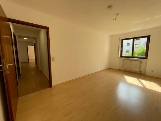 WG-Zimmer zur Miete 550 € 18 m² Geschoss 2/4 frei ab sofort Göggingen Augsburg 86159