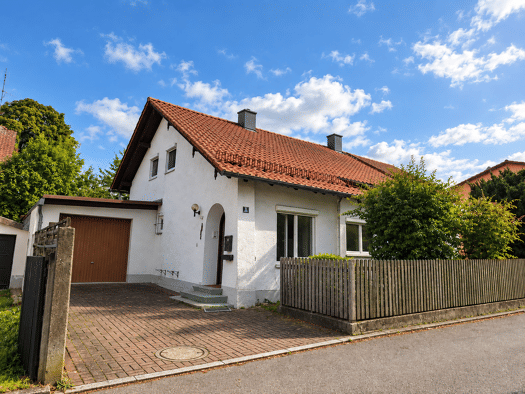 Einfamilienhaus zum Kauf 395.000 € 7 Zimmer 139 m² 525 m² Grundstück frei ab sofort Graf-Heinrich-Straße 11 Geisenhausen Geisenhausen 84144