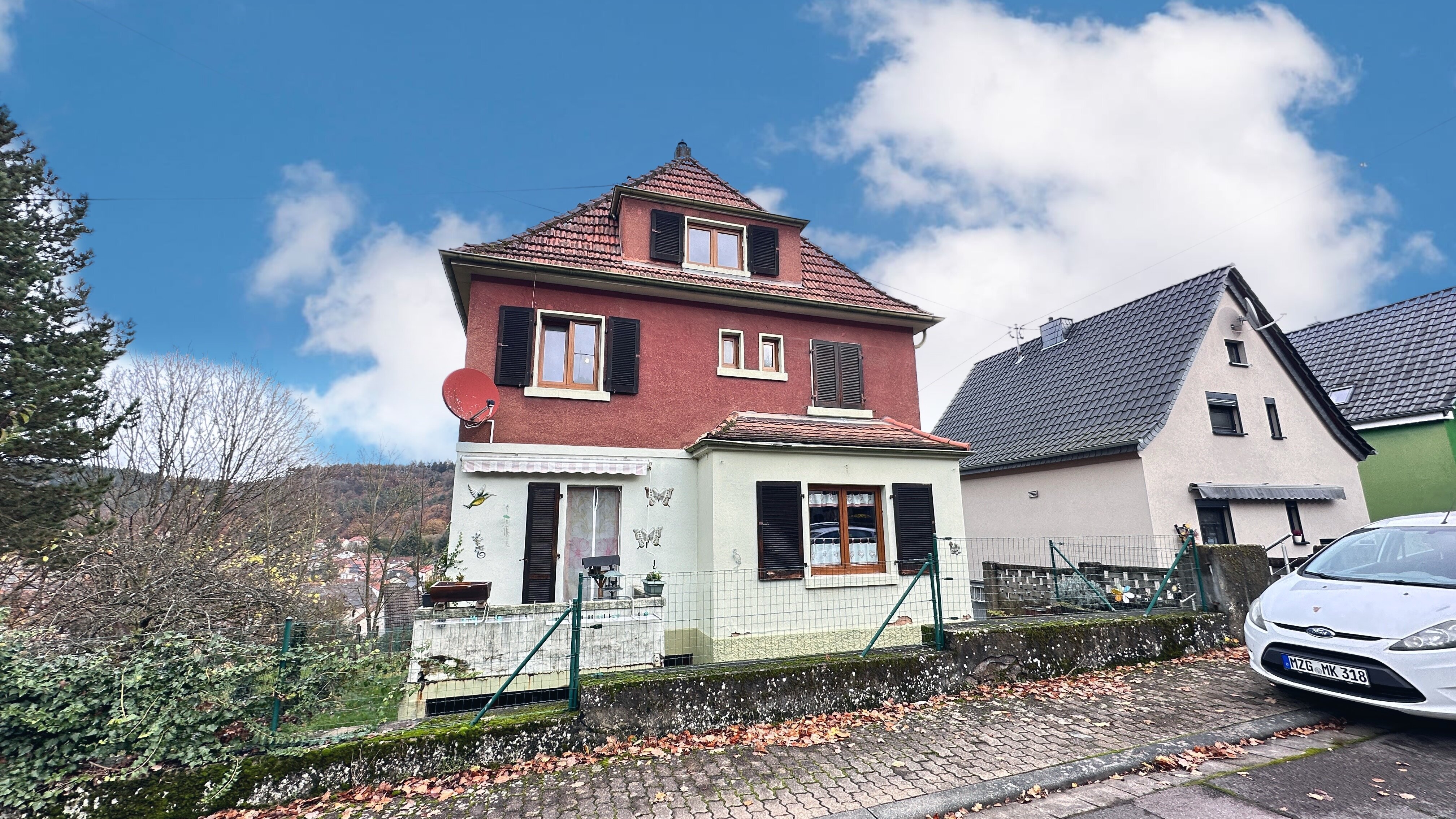 Haus zum Kauf 189.000 € 6 Zimmer 109 m²<br/>Wohnfläche 352 m²<br/>Grundstück Am Jungenwald 38 Mettlach Mettlach 66693