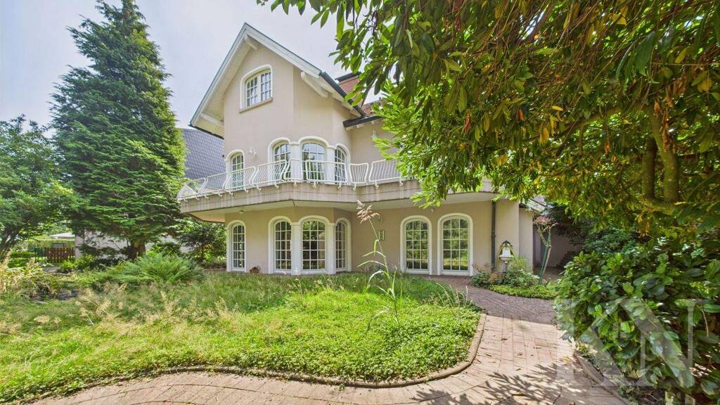 Einfamilienhaus zum Kauf 549.000 € 10 Zimmer 349,4 m² 1.207 m² Grundstück Altenkessel Saarbrücken 66126