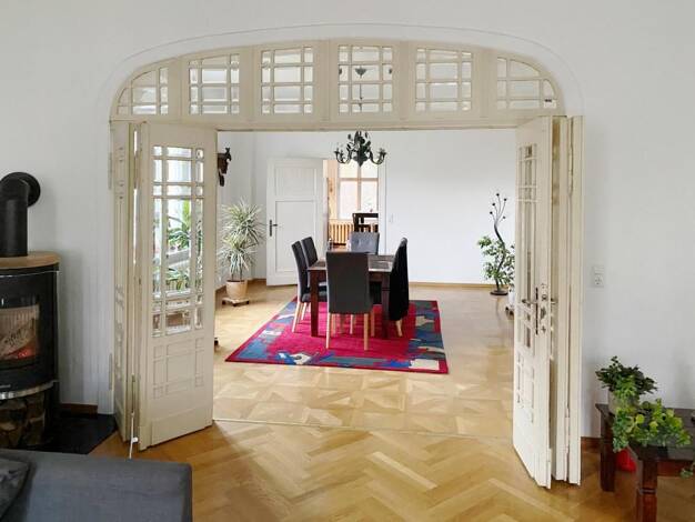 Haus zum Kauf 298.000 € 8 Zimmer 278 m² 1.935 m² Grundstück Rathenower Straße 34 Rhinow Rhinow 14728