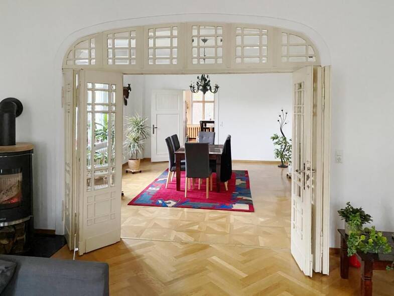 Haus zum Kauf 298.000 € 8 Zimmer 278 m² 1.935 m² Grundstück Rathenower Straße 34 Rhinow Rhinow 14728
