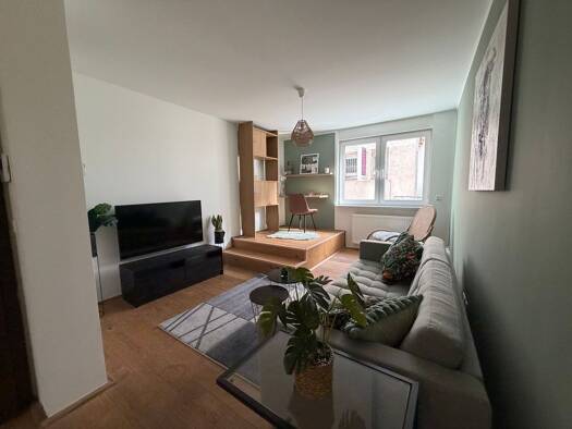 Wohnung zur Miete 1.500 € 2 Zimmer 45 m² 1. Geschoss Sachsenhausen Frankfurt am Main 60599