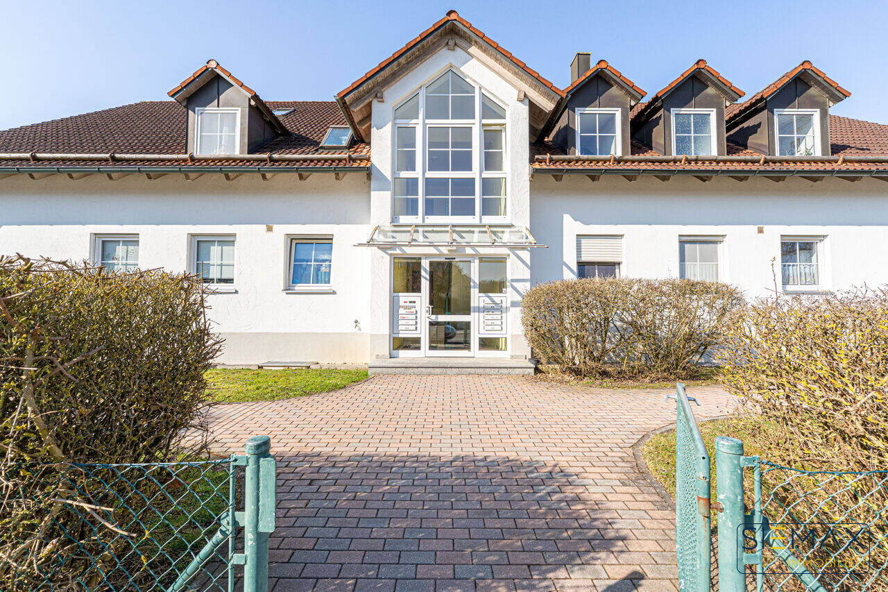 Immobilie in Wartenberg - Stilvolles Wohnen auf zwei Ebenen - charmante Maisonette mit Balkon & Garten - Bezugsfrei - Bild 0