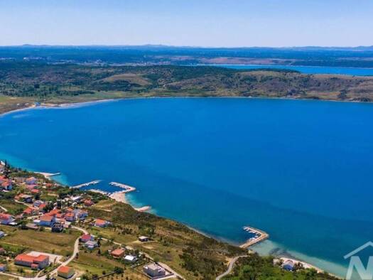 Wohn- und Gewerbegrundstück zum Kauf 83.930 € Ražanac 23248