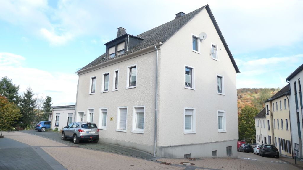 Wohnung zum Kauf 158.000 € 4 Zimmer 85 m²<br/>Wohnfläche 1.<br/>Geschoss Niederprüm Prüm 54595