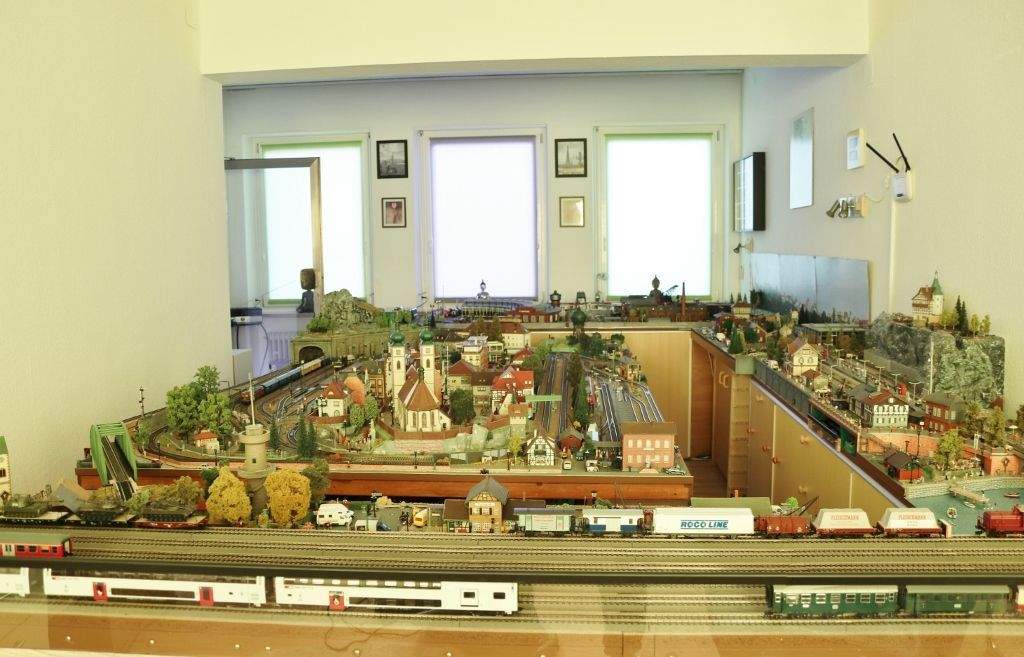 Immobilie in Marktoberdorf - 4 - Familien - Haus mit Garage in Marktoberdorf - vermietet - Bild 2