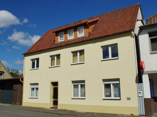 Haus zum Kauf 295.000 € 9 Zimmer 245 m² 570 m² Grundstück Burgdorf 31303