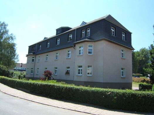 Studio zur Miete 175 € 1 Zimmer 28,5 m² Friedrich-Ludwig-Jahn Straße 11 Lichtenstein Lichtenstein (Sachsen) 09350