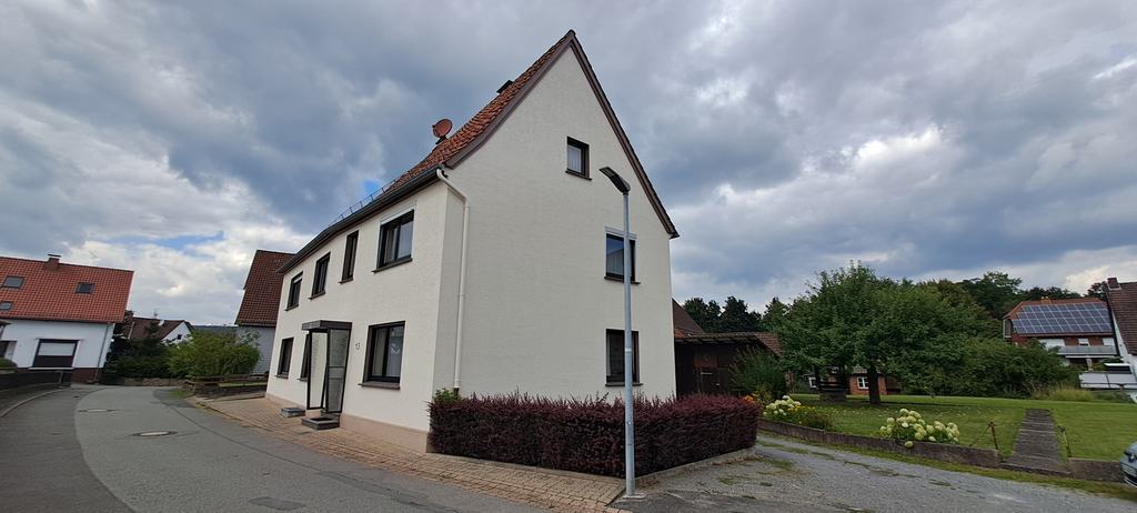 Einfamilienhaus zum Kauf 115.000 € 8 Zimmer 135 m²<br/>Wohnfläche 527 m²<br/>Grundstück Rischenau Lügde 32676