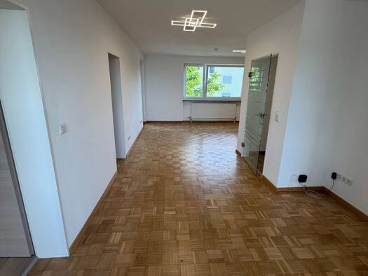Wohnung zur Miete 870 € 3,5 Zimmer 85 m² Geschoss 2/3 frei ab sofort Amberg Amberg 92224