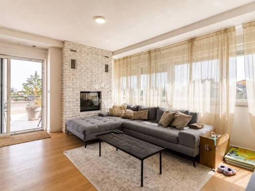 Wohnung zur Miete 2.800 € 4 Zimmer 130 m² 1. Geschoss Lascina, Maksimir Dol