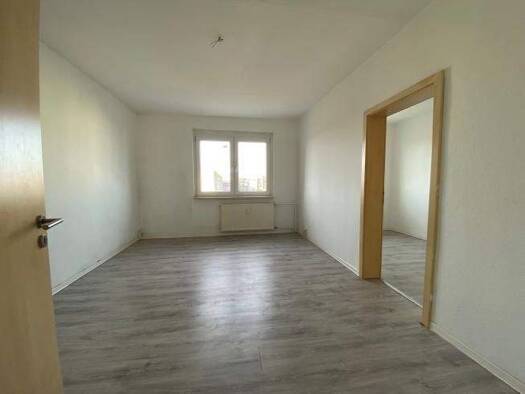 Wohnung zur Miete nur mit Wohnberechtigungsschein 402 € 4 Zimmer 76 m² 4. Geschoss Humboldtstraße 1 Oschersleben 39387