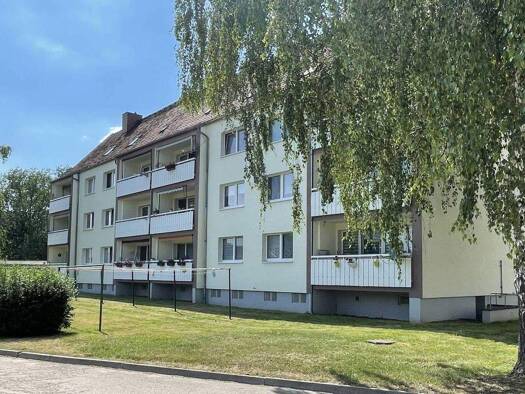 Wohnung zur Miete 290 € 2 Zimmer 51,1 m² 1. Geschoss frei ab sofort Hof Naundorf 04769