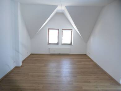 Wohnung zur Miete 830 € 3 Zimmer 80,9 m² Dachgeschoss, 3. Geschoss Weitmar - Mitte Bochum 44795