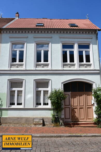 Doppelhaushälfte zum Kauf 199.000 € 5 Zimmer 166,5 m² 242 m² Grundstück Parchim Parchim 19370