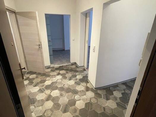 Wohnung zur Miete 500 € 2 Zimmer 77,5 m² 1. Geschoss Bautzen 02625