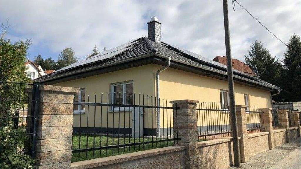 Einfamilienhaus zum Kauf 339.800 € 4 Zimmer 121,5 m² 300 m² Grundstück frei ab sofort Azmannsdorf Erfurt * 99098