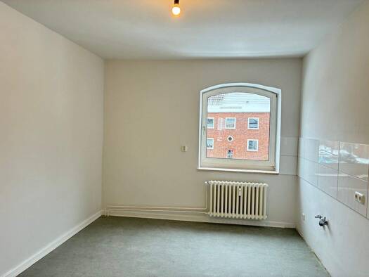 Wohnung zur Miete 499 € 2 Zimmer 52 m² 1. Geschoss Hertzstraße 79 Neumühlen-Dietrichsdorf Kiel 24149