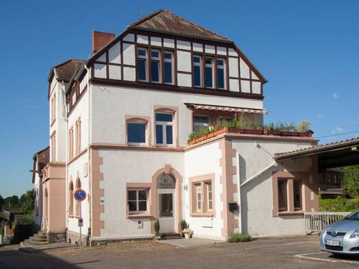 Hotel zum Kauf 485.000 € 8 Zimmer 228 m² Gastrofläche Walluf 65396