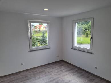 Haus zur Miete 1.200 € 4,5 Zimmer 128 m² 1.500 m² Grundstück frei ab 01.07.2025 Weichtungen Maßbach 97711