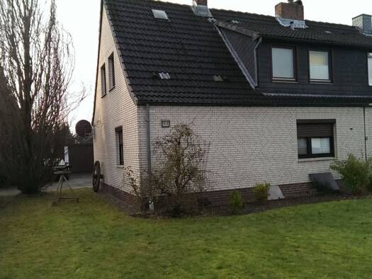 Doppelhaushälfte zum Kauf provisionsfrei 265.000 € 4 Zimmer 108 m² 925 m² Grundstück Kreuzkamp 51 Einfeld Neumünster 24536