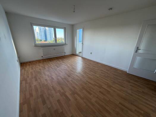 Wohnung zur Miete 428 € 2 Zimmer 48,5 m² 8. Geschoss frei ab 01.10.2026 Isarstraße 6 Anger Erlangen 91052