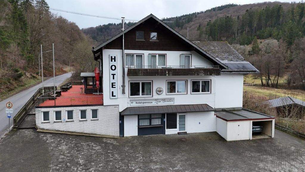 Hotel zum Kauf 1.095.000 € 33 Betten 1.213 m² Grundstück Willingen Willingen (Upland)-Willingen 34508