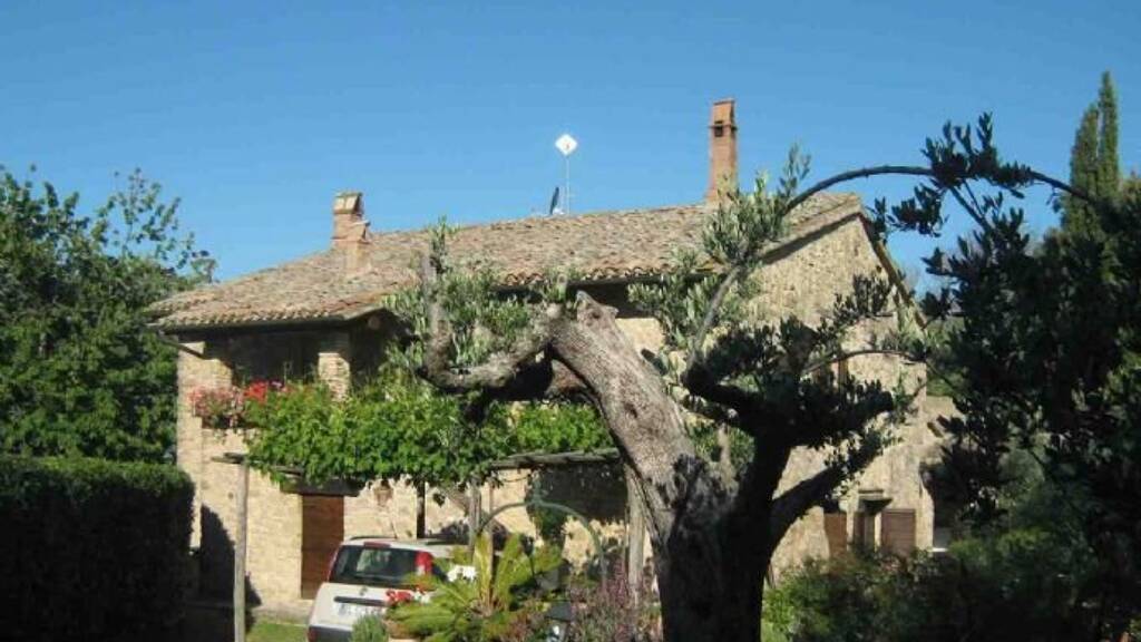 Villa zum Kauf 590.000 € 16 Zimmer 335 m² Perugia