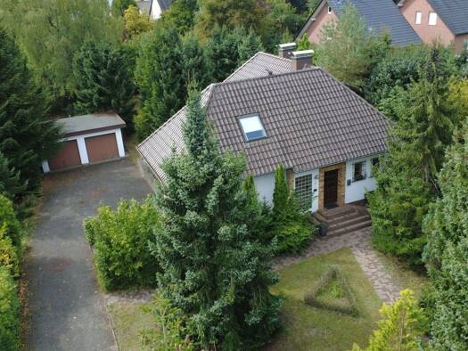 Einfamilienhaus zum Kauf 395.000 € 5 Zimmer 139 m² 1.828 m² Grundstück Augustdorf 32832