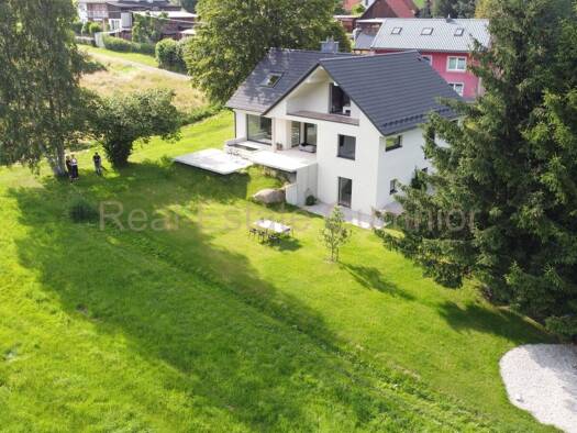 Haus zum Kauf 5 Zimmer 250 m² 1.385 m² Grundstück Wäldern Erbendorf 92681