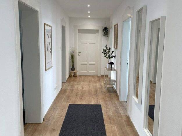 WG-Zimmer zur Miete Wohnen auf Zeit 530 € 26 m² 4. Geschoss frei ab sofort Hohenzollernring 27 City Bayreuth 95444