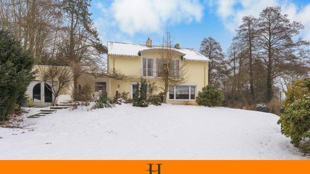 Einfamilienhaus zum Kauf 589.000 € 10 Zimmer 209 m² 1.622 m² Grundstück Oberneuland Bremen 28355