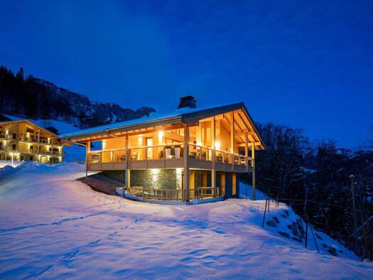Haus zum Kauf 1.349.000 € 11 Zimmer 267 m² 267 m² Grundstück frei ab sofort Centre-Village Abondance 74360