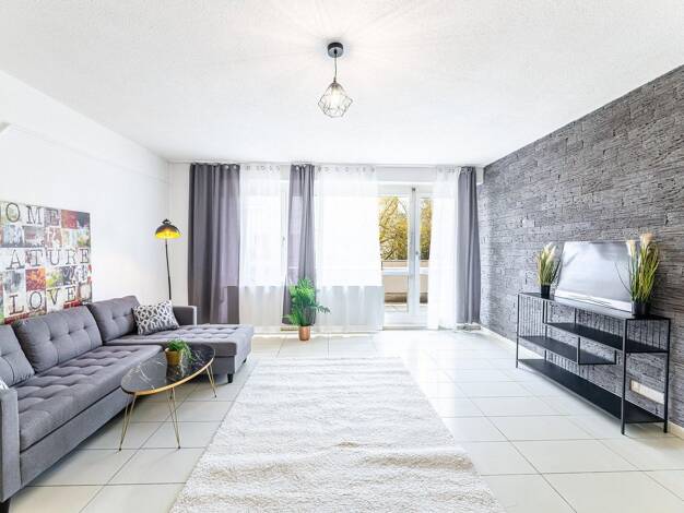 Wohnung zum Kauf provisionsfrei 329.990 € 4 Zimmer 97,3 m² EG Allerseeweg 14 Höchberg 97204