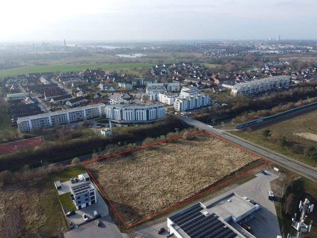 Grundstück zum Kauf 2.800.000 € 10.200 m² Grundstück frei ab sofort Brinckmansdorf Rostock 18055