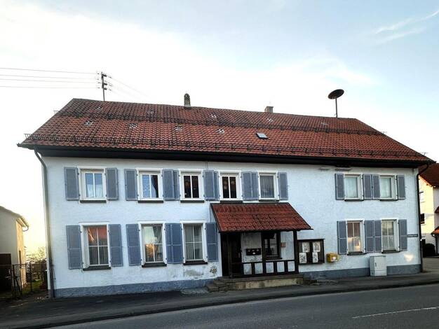 Einfamilienhaus zum Kauf provisionsfrei 259.000 € 16 Zimmer 114 m² 339 m² Grundstück Gächinger Straße 2 Sirchingen Bad Urach 72574