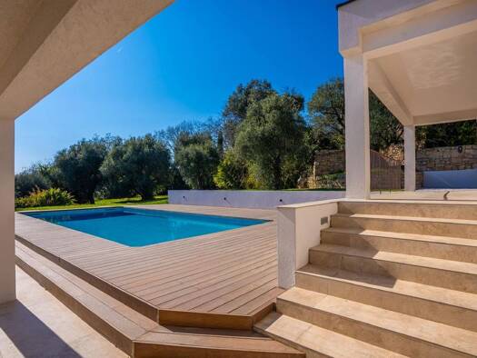 Einfamilienhaus zum Kauf 2.490.000 € 320 m² 5.093 m² Grundstück OPIO 06650