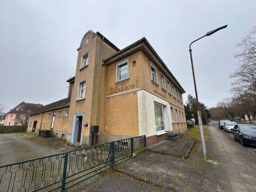 Mehrfamilienhaus zum Kauf 258.500 € 9 Zimmer 424 m² 1.050 m² Grundstück frei ab sofort Heinestraße 25 Demmin Demmin 17109