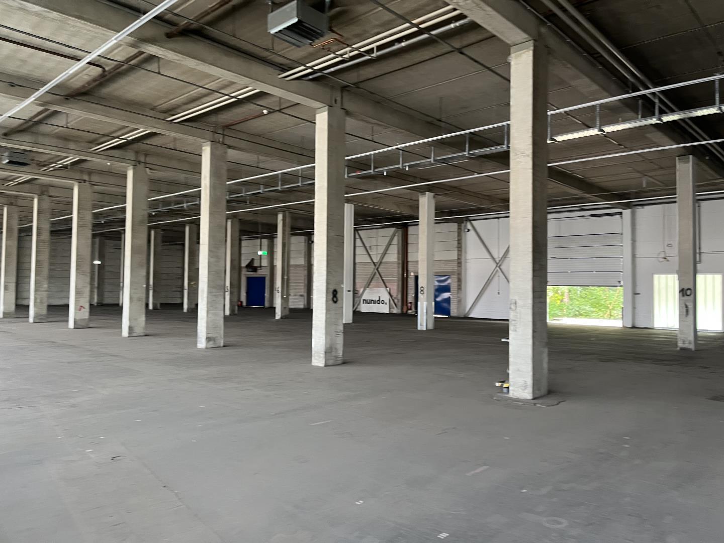 Lagerhalle zur Miete 4,95 € 1.828 m²<br/>Lagerfläche ab 1.828 m²<br/>Teilbarkeit Harburg Hamburg 21079