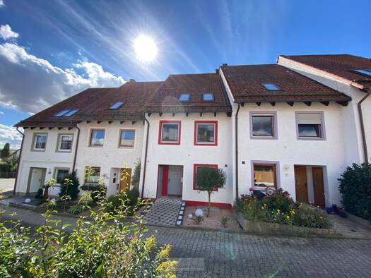Reihenmittelhaus zum Kauf 469.000 € 7 Zimmer 196 m² 126 m² Grundstück frei ab sofort Steinsberg Regenstauf / Steinsberg 93128