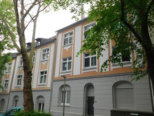 Wohnung zur Miete 488 € 2 Zimmer 61,8 m² Dachgeschoss frei ab 23.06.2025 Obernitzstr. 5 Südostviertel Essen 45139