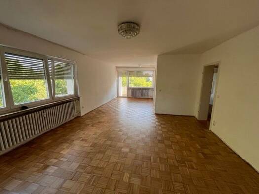 Wohnung zur Miete 1.150 € 4,5 Zimmer 105 m² Geschoss 2/3 frei ab 01.10.2026 Hallstadt Hallstadt 96103