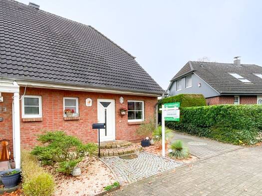 Doppelhaushälfte zum Kauf 399.000 € 4 Zimmer 100 m² 294 m² Grundstück Itzstedt 23845