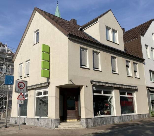 Wohn- und Geschäftshaus zum Kauf als Kapitalanlage geeignet 199.000 € 6 Zimmer 80 m² 146 m² Grundstück Schötmar Bad Salzuflen-Schötmar 32108