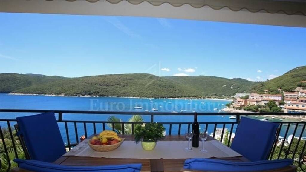 Haus zum Kauf 8 Zimmer 202 m² 616 m² Grundstück Rabac