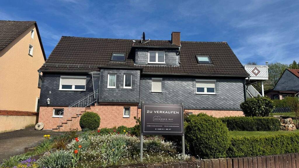 Einfamilienhaus zum Kauf 145.000 € 7 Zimmer 146 m² 655 m² Grundstück frei ab sofort Hausen Oberaula 36280