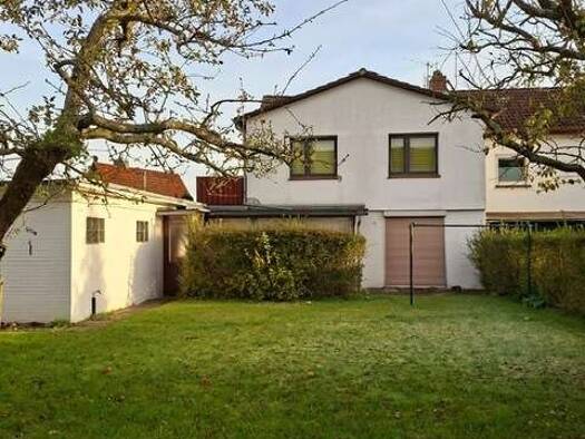 Reihenendhaus zum Kauf 199.000 € 5 Zimmer 111 m² 530 m² Grundstück Mölln 23879